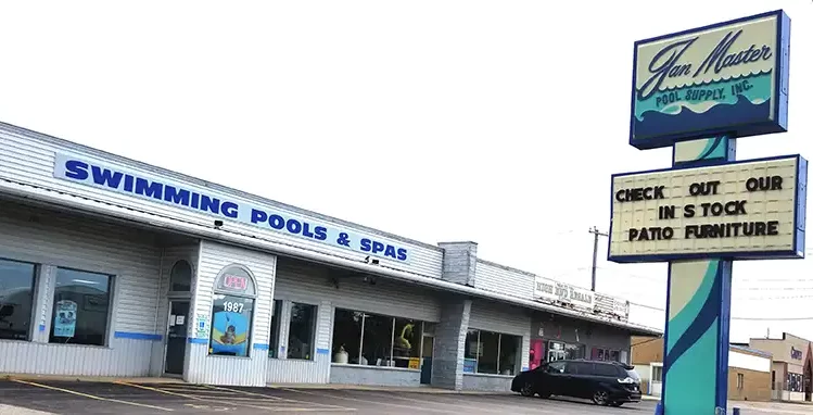 Jan Master Pool & Spa store location exterior - Decatur, IL